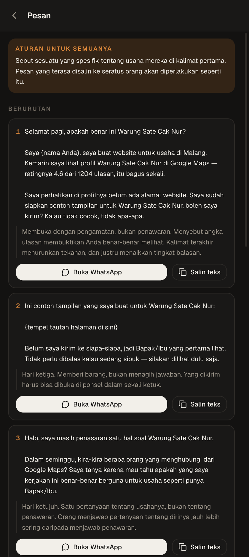Layar Pesan di panel SiteFrenz: pesan WhatsApp yang sudah terisi, masing-masing disertai alasan kenapa kalimatnya dibuat begitu